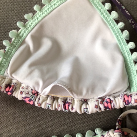 ❤️ VICTORIAS SECRET EUC TRIANGLE BIKINI - Picture 4 of 8